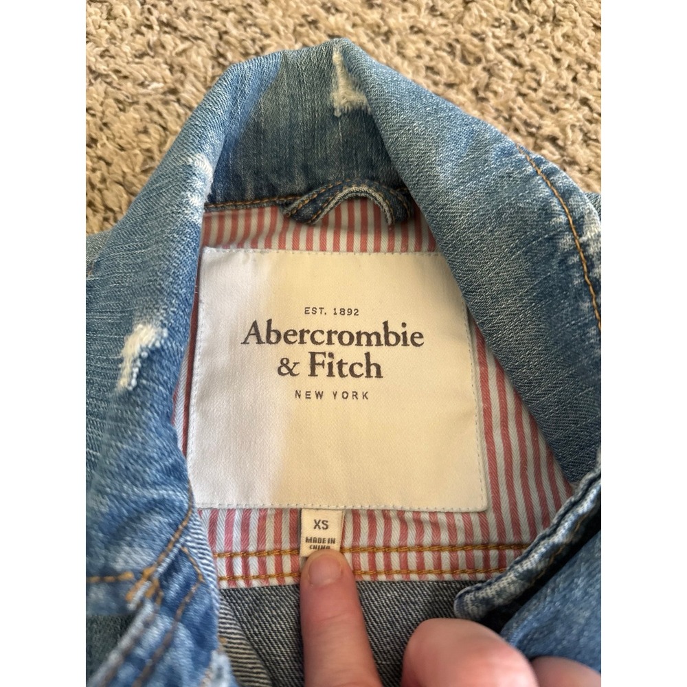 Abercombie & Fitch Women's Denim Jean Jacket Size XS - Picture 5 of 11
